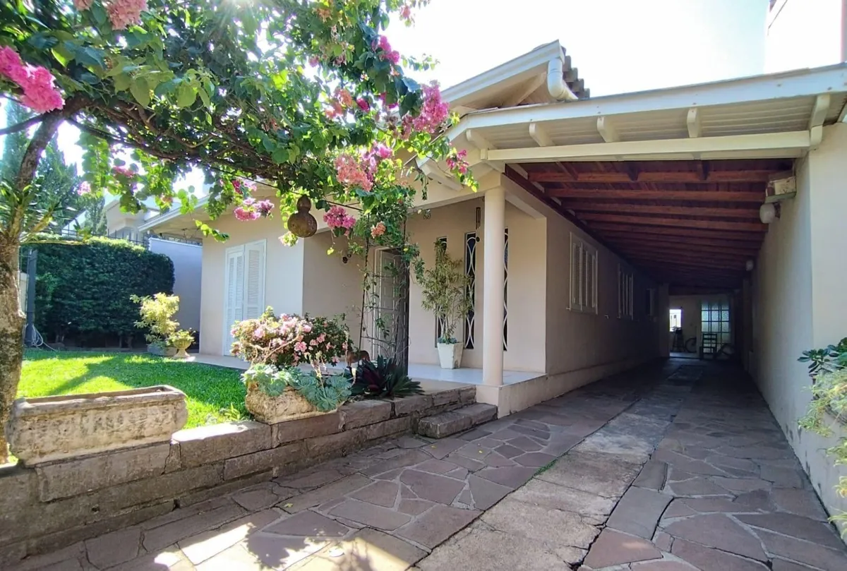 Casa à Venda em Venâncio Aires: 3 Quartos, 2 Vagas, 162m² no Bairro Cidade Alta